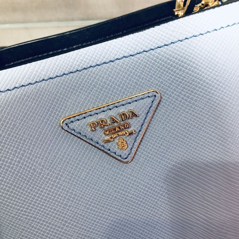 Pra*a tote bags
